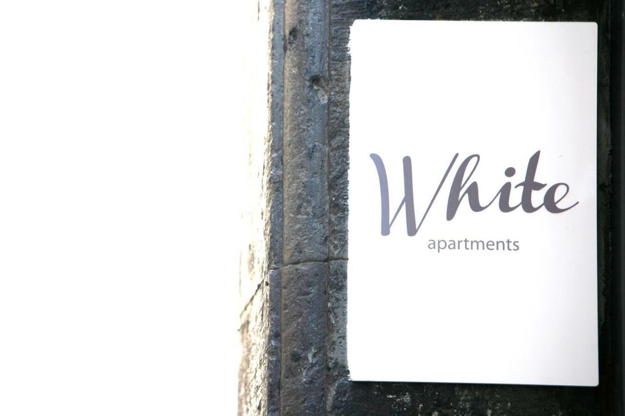 White Stylish Apartments Vico Equense Bagian luar foto