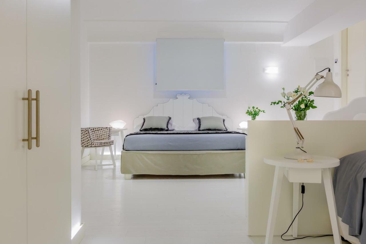 White Stylish Apartments Vico Equense Bagian luar foto