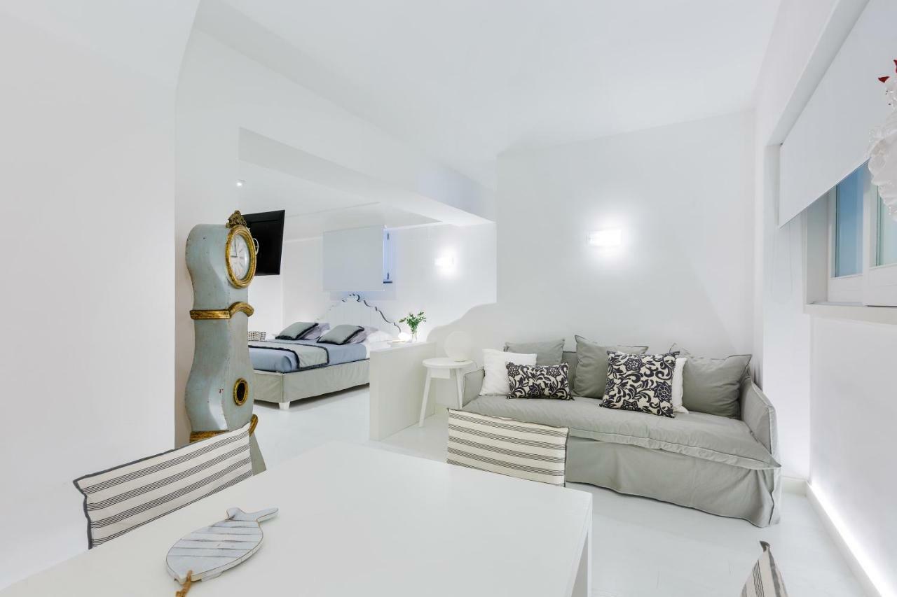 White Stylish Apartments Vico Equense Bagian luar foto