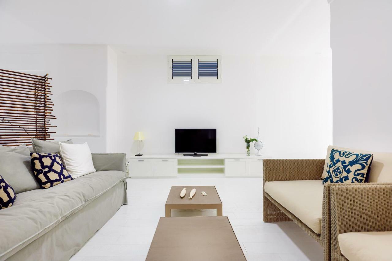 White Stylish Apartments Vico Equense Bagian luar foto